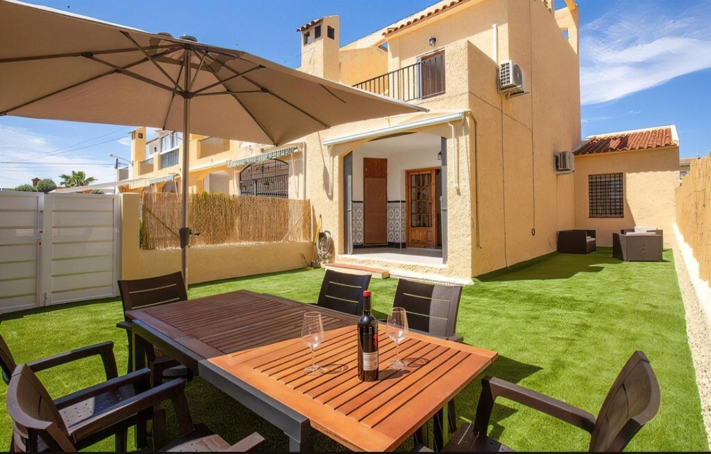 Bungalow Colibri Torrevieja Exterior photo